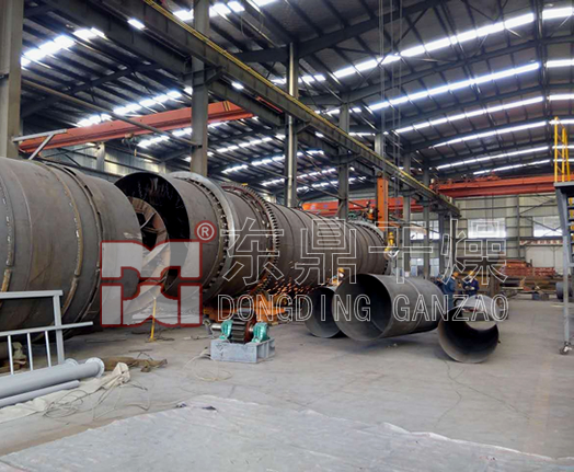 煤泥烘干機制造現(xiàn)場